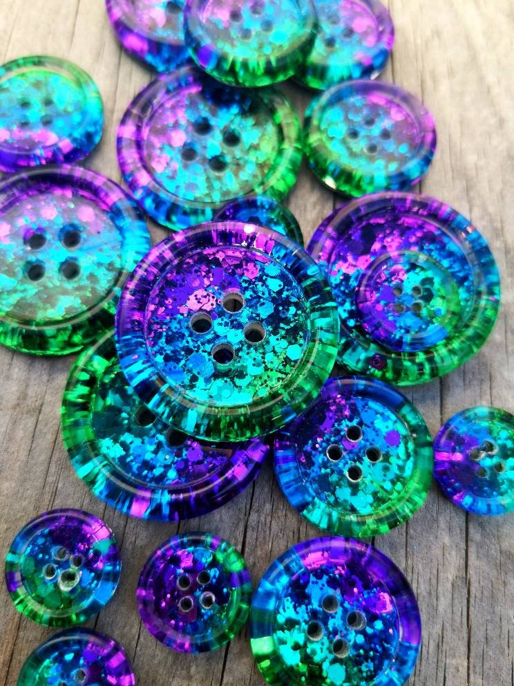The Peacock Party Button – Shimmery Resin Button in Purple, Blue, Teal and Green