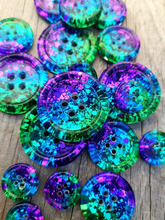 The Peacock Party Button – Shimmery Resin Button in Purple, Blue, Teal and Green