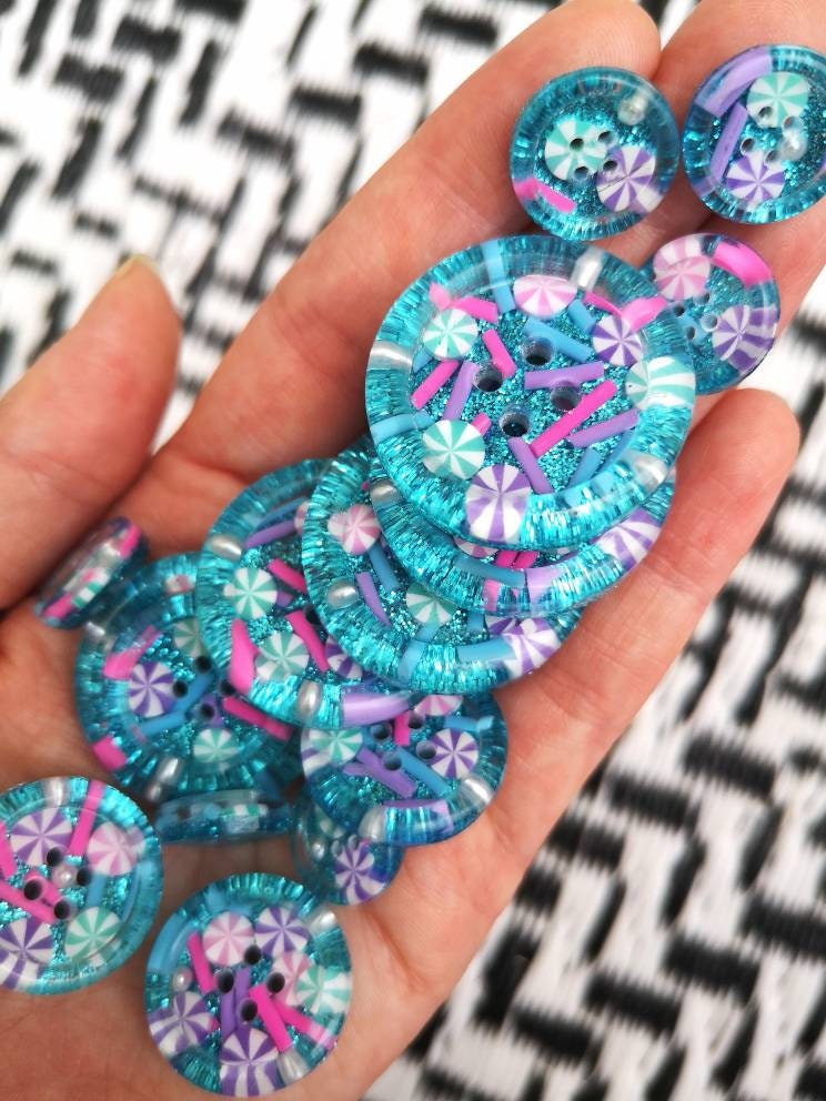 The Kandy Pop Button – Magical Candy-Inspired Resin Button with Aqua Glitter