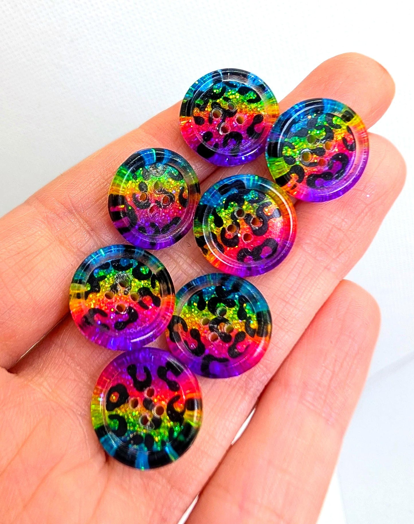 The Feeling Paw-sitive – Bright Retro Rainbow Leopard Print Resin Button, Lisa Frank Inspired