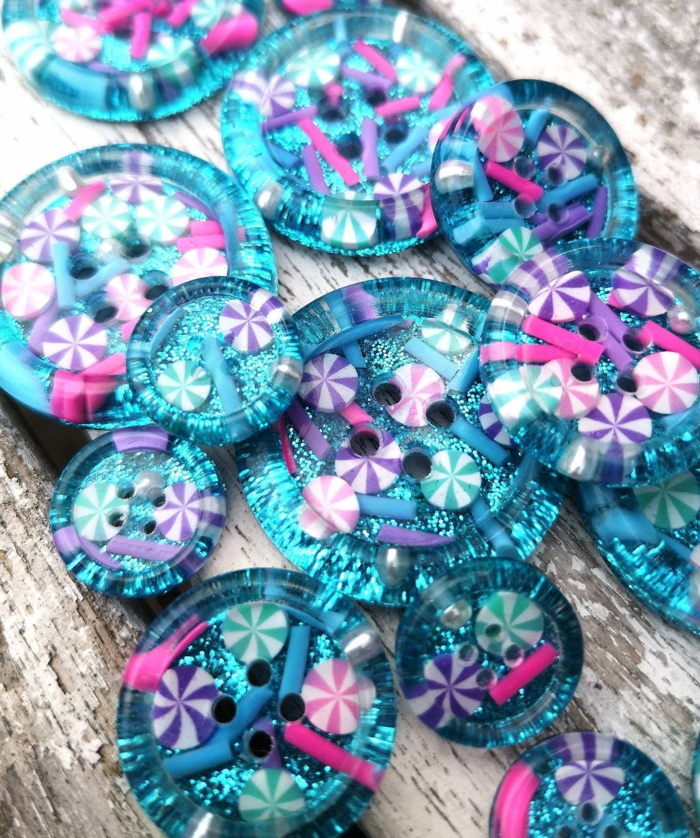 The Kandy Pop Button – Magical Candy-Inspired Resin Button with Aqua Glitter