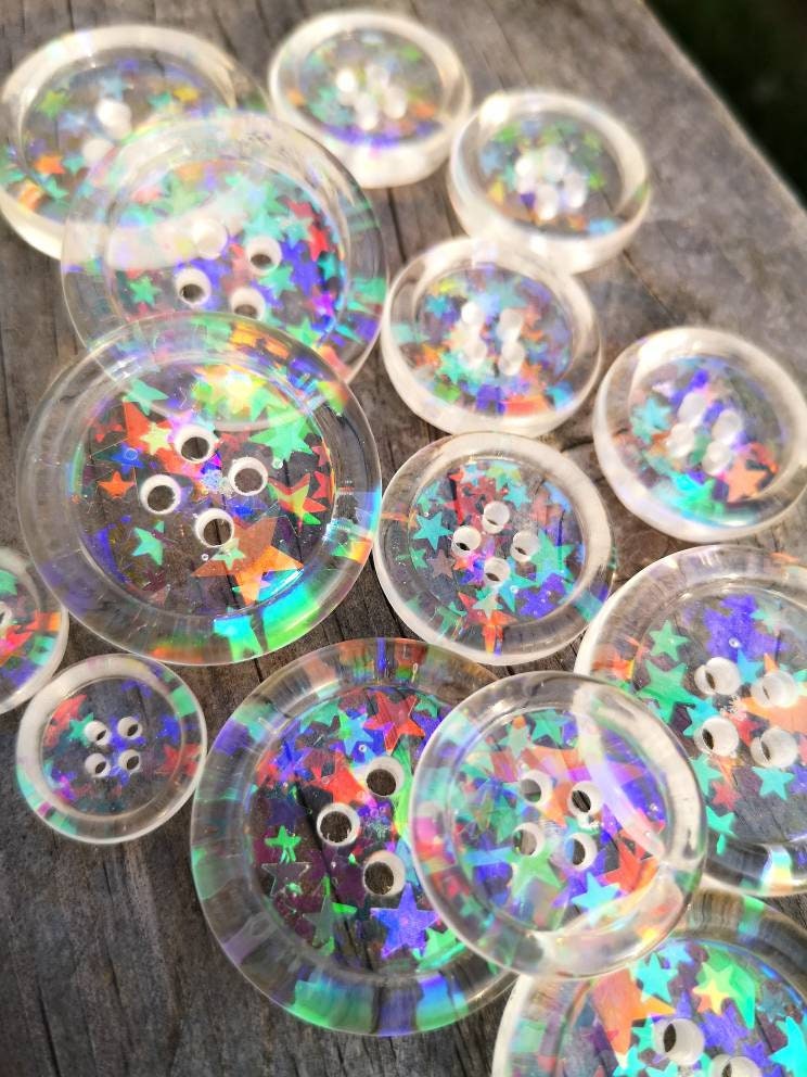 The Starr Button – Transparent Resin Button with Twinkling Iridescent Stars