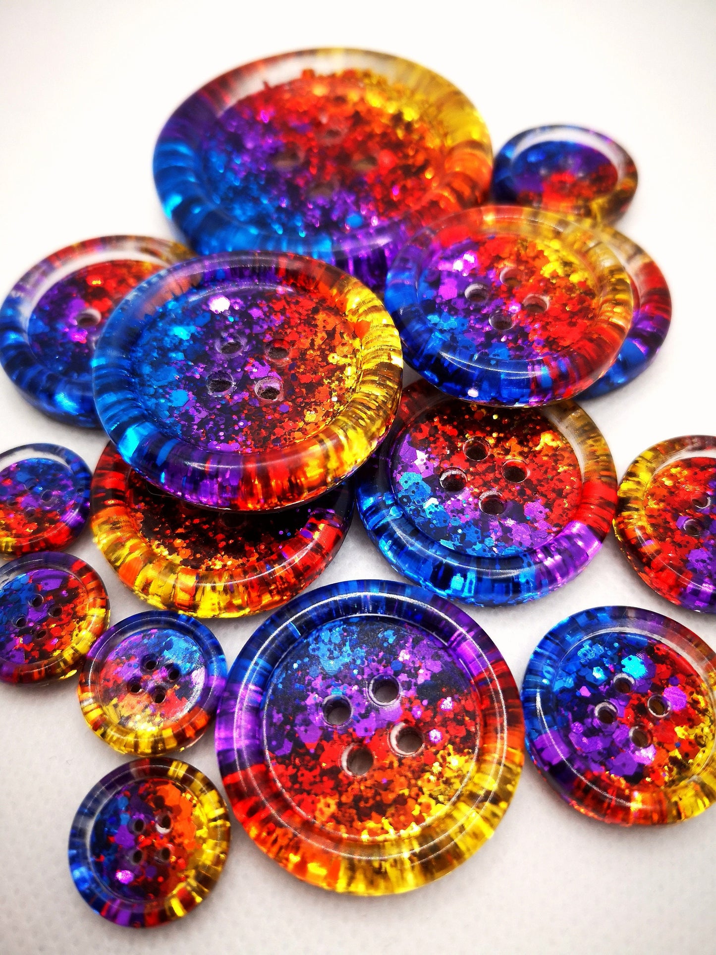Toucan Play That Game Button – Tropical Sunset Metallic Glitter Resin Button