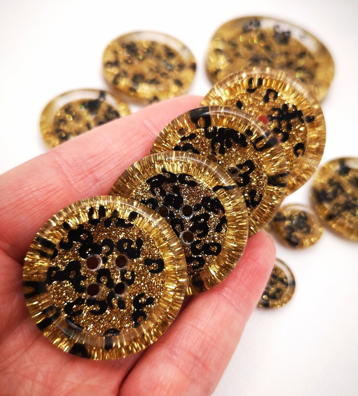 The Mob Wife Button – Sparkly & Glamorous Leopard Print Gold Resin Button