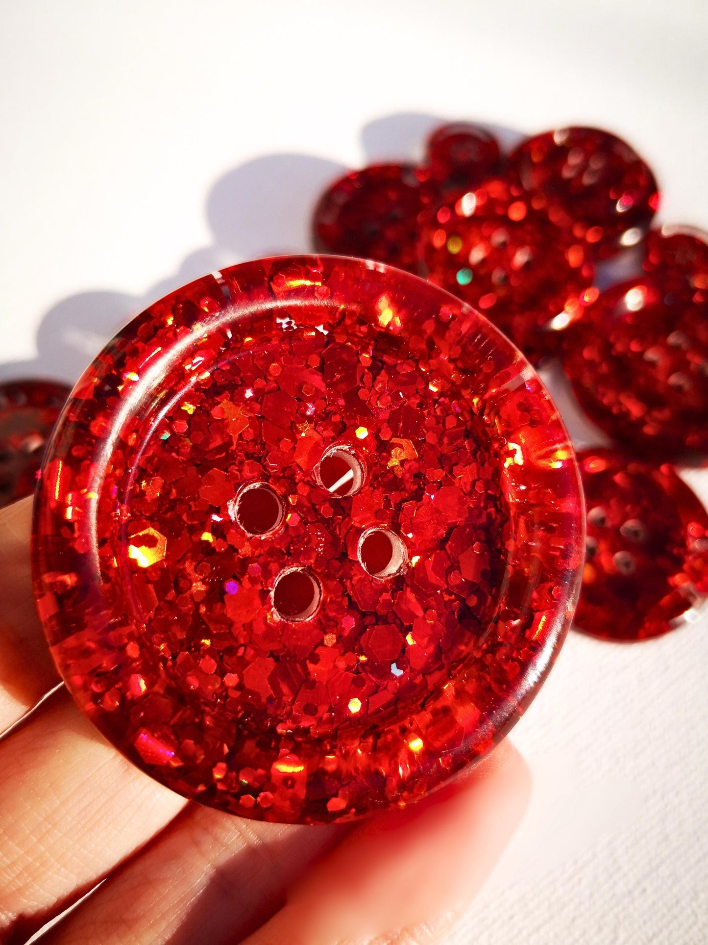 The Drop Red Gorgeous Button – Chic Holographic Red Resin Button