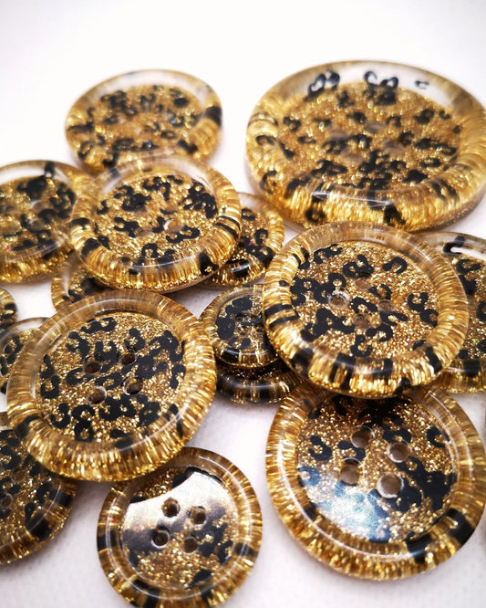 The Mob Wife Button – Sparkly & Glamorous Leopard Print Gold Resin Button