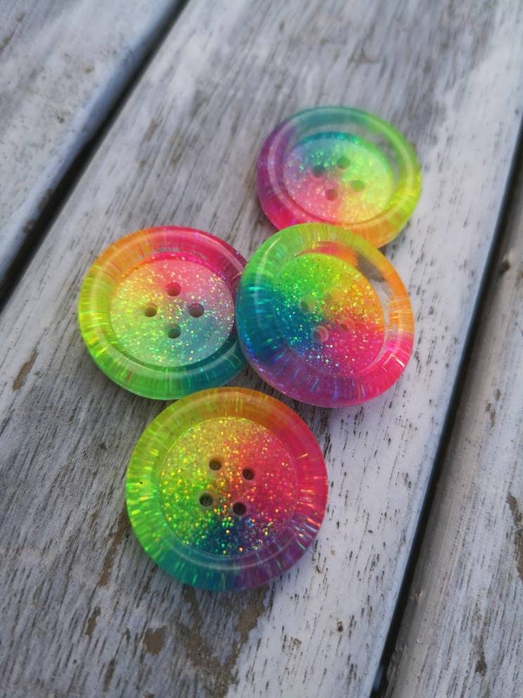 Neon Rainbow Wheel Button – Chunky Resin Button with Bright Glitter Sparkle
