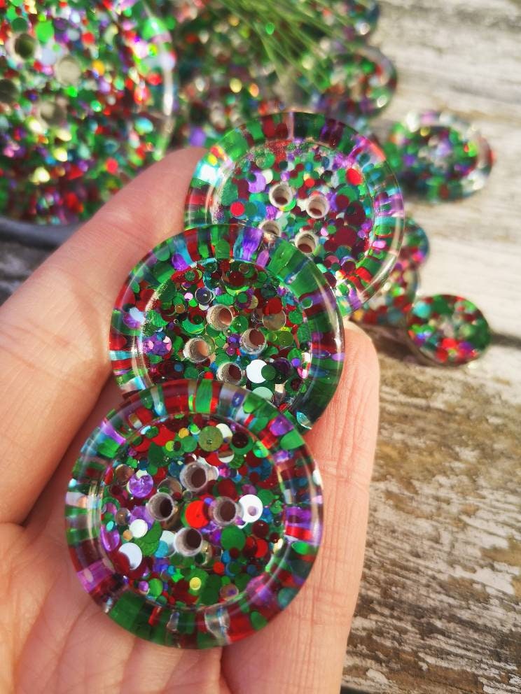 The The Nutcracker Button – Festive Resin Treasure in Red, Green, Gold, Turquoise and Grape Sparkle