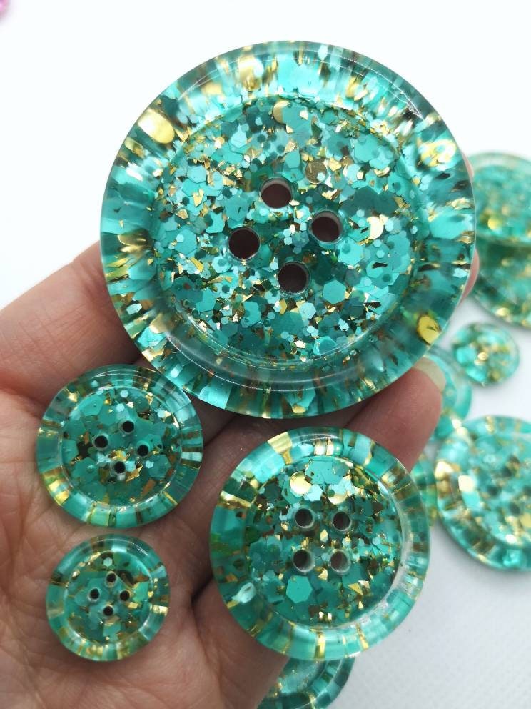 The Mint To Be button. Mint green and gold shimmer pearl glitter