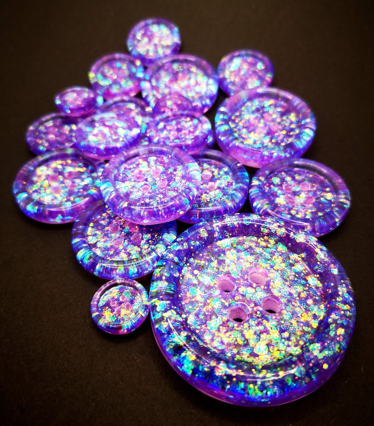 The Mer-mazing Button – Shimmery Mermaid-Inspired Resin Button, Purple to Blue Colour Shift