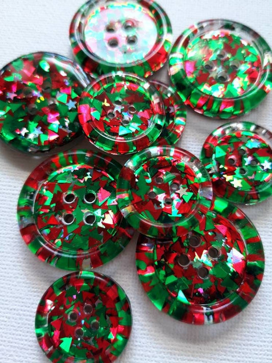 The You Sleigh Me Button – Sparkly Holiday Resin Button in Red, Green and Silver