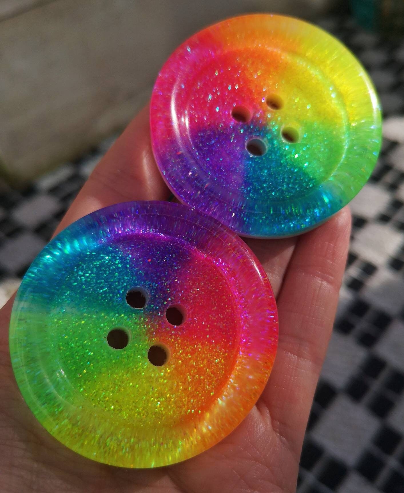 Neon Rainbow Wheel Button – Chunky Resin Button with Bright Glitter Sparkle
