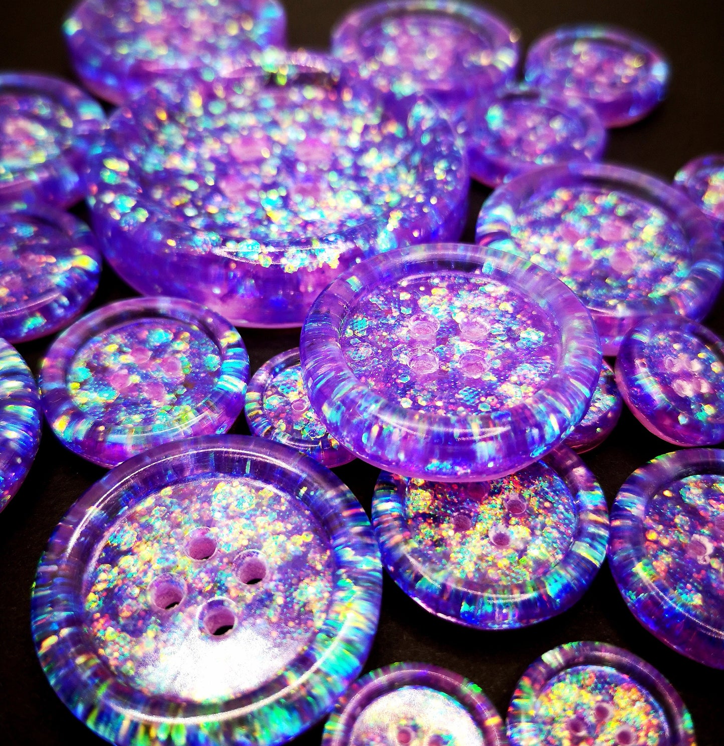 The Mer-mazing Button – Shimmery Mermaid-Inspired Resin Button, Purple to Blue Colour Shift